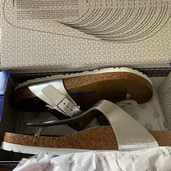 Birkenstock | Gizeh Sandals - Picture 6 of 12